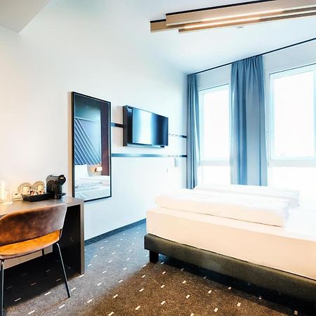 B&B Hotel Nuernberg-West Екстер'єр фото