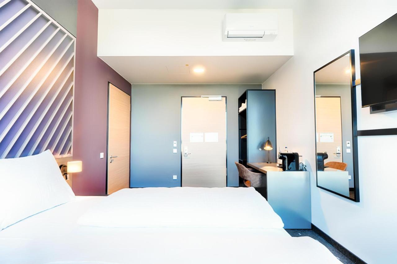 B&B Hotel Nuernberg-West Екстер'єр фото