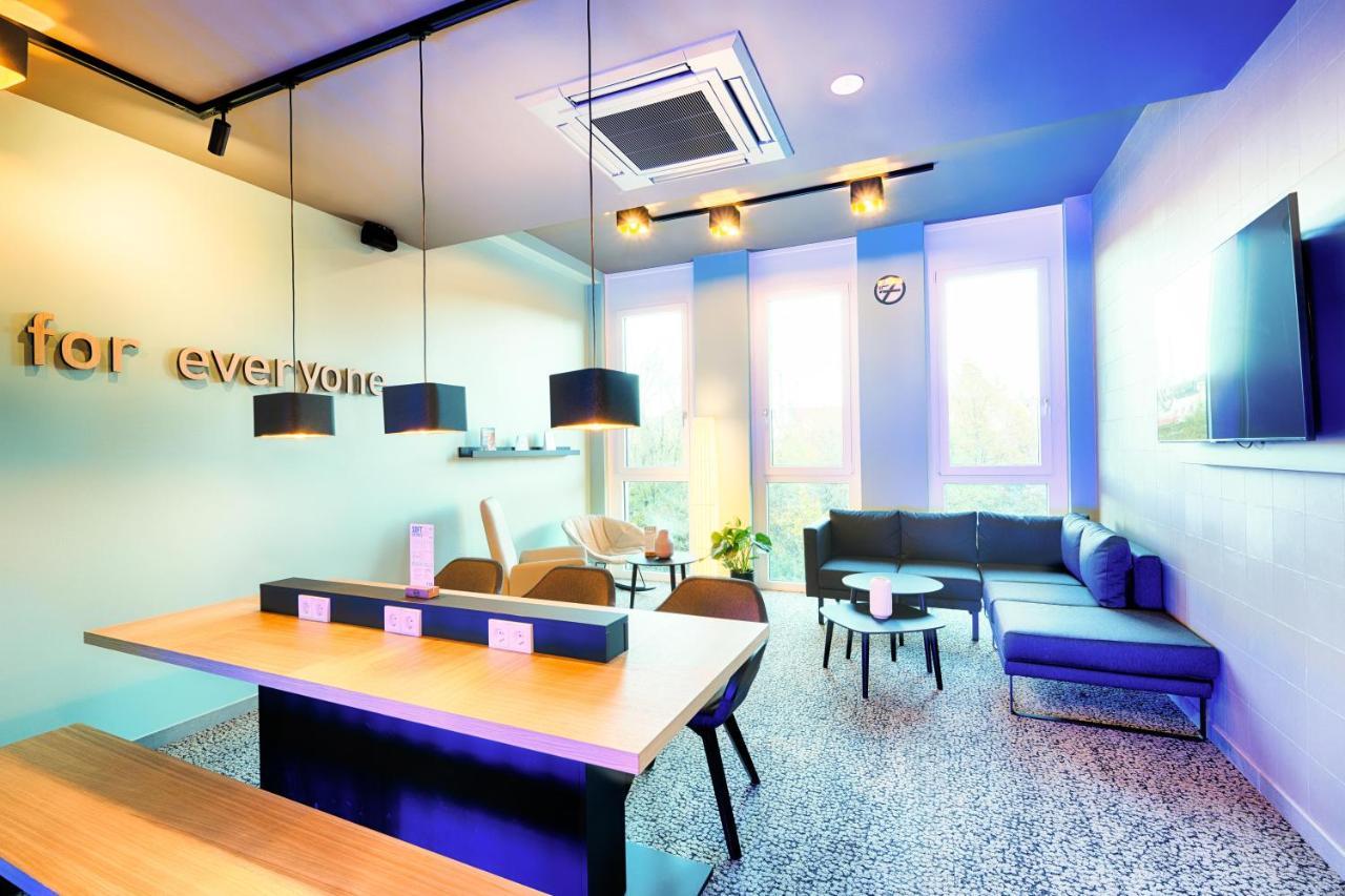 B&B Hotel Nuernberg-West Екстер'єр фото