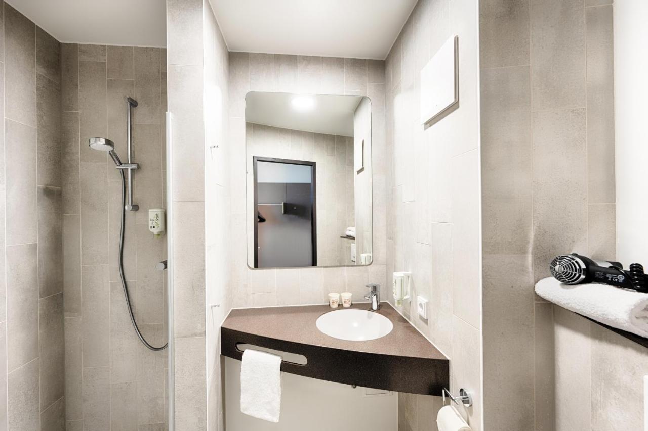 B&B Hotel Nuernberg-West Екстер'єр фото